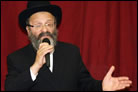 Parents of Mumbai Emissaries Encourage Jewish Institutions in London Parents of Mumbai Emissaries Encourage Jewish Institutions in London